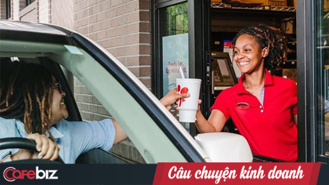 Nghỉ bán Chủ Nhật nhưng doanh số vẫn gấp 4 lần KFC: Chick-fil-A và chiến lược “đạp đổ” truyền thống nhượng quyền - Ảnh 4. Nghỉ bán Chủ Nhật nhưng doanh số vẫn gấp 4 lần KFC: Chick-fil-A và chiến lược “đạp đổ” truyền thống nhượng quyền - Ảnh 4.