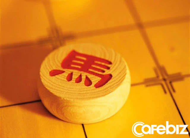 Tôi học được gì từ chơi cờ tướng: 20 tuổi, giống quân Xe, 40 tuổi, xây dựng hình mẫu quân Tốt. 60 tuổi, hướng bản thân là một quân Tượng - Ảnh 2. Tôi học được gì từ chơi cờ tướng: 20 tuổi, giống quân Xe, 40 tuổi, xây dựng hình mẫu quân Tốt. 60 tuổi, hướng bản thân là một quân Tượng - Ảnh 2.